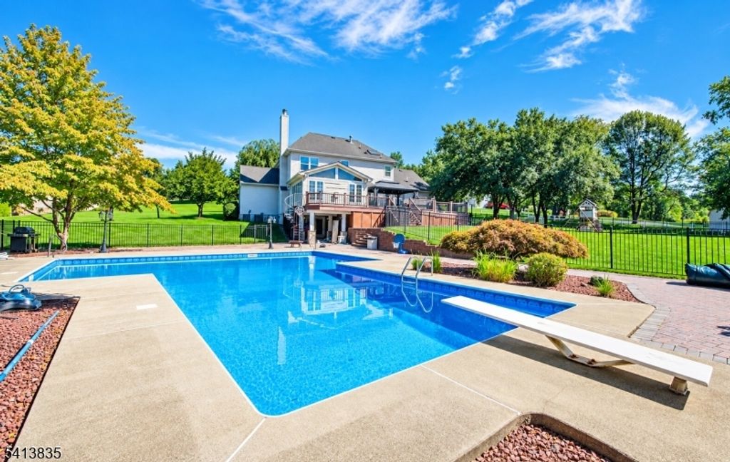 9 Tracey Ln, Mount Olive Twp., NJ 07828 — photo 2