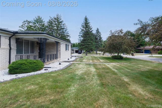 18863 Monica Drive, Clinton Charter Township, MI 48036