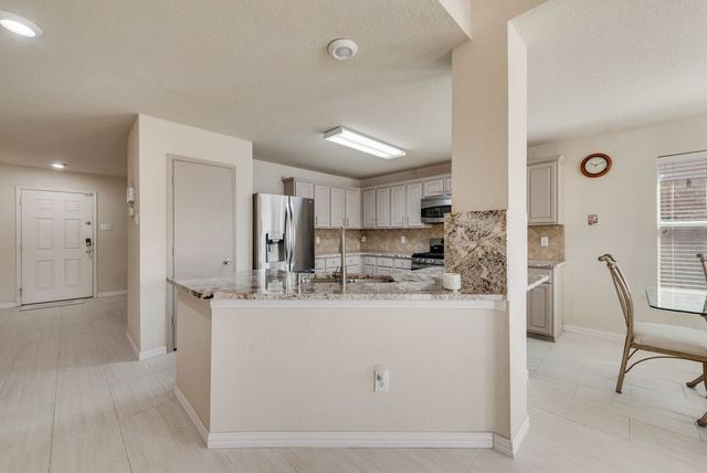 9208 Conestoga Drive, Fort Worth, TX 76131