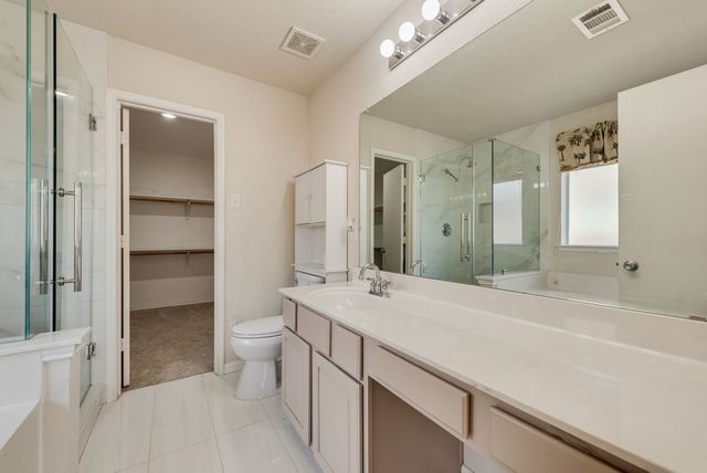 9208 Conestoga Drive, Fort Worth, TX 76131