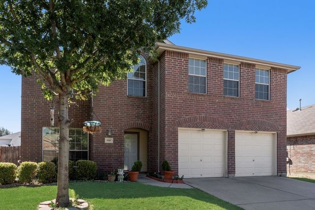 9208 Conestoga Drive, Fort Worth, TX 76131