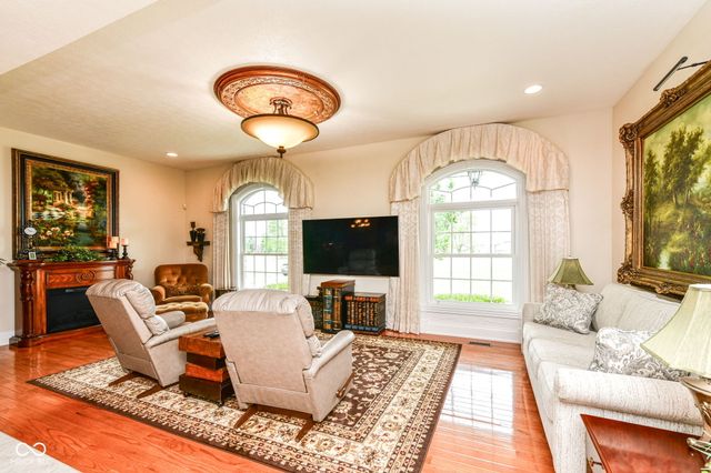 5264 E Rocklane Road, Greenwood, IN 46143