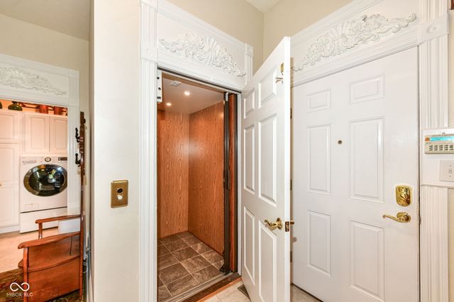 5264 E Rocklane Road, Greenwood, IN 46143