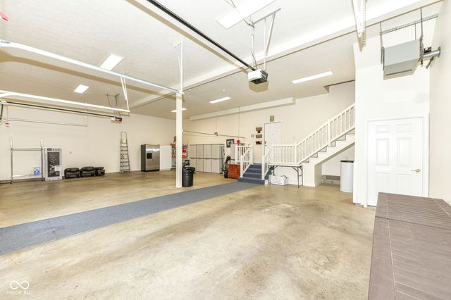 5264 E Rocklane Road, Greenwood, IN 46143