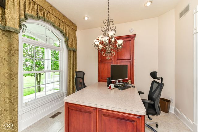 5264 E Rocklane Road, Greenwood, IN 46143