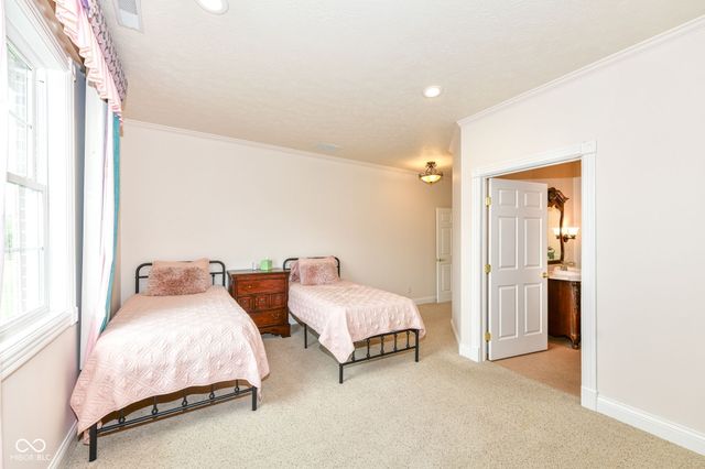 5264 E Rocklane Road, Greenwood, IN 46143