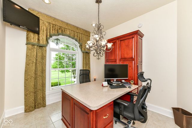 5264 E Rocklane Road, Greenwood, IN 46143