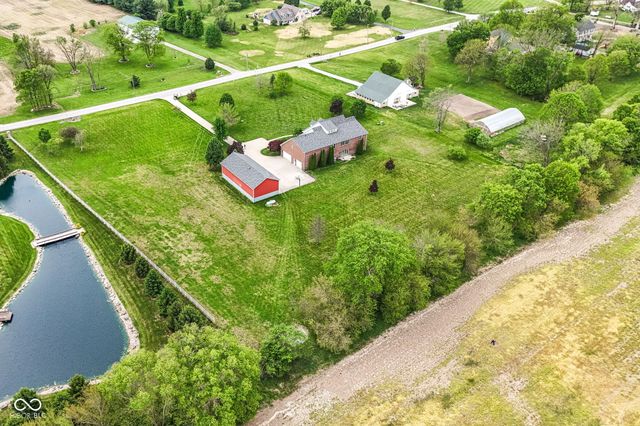 5264 E Rocklane Road, Greenwood, IN 46143