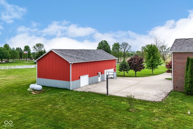 5264 E Rocklane Road, Greenwood, IN 46143