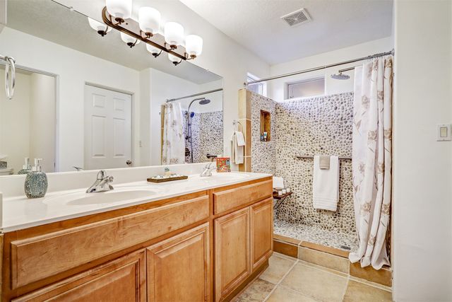 9 Victorio Peak, Santa Fe, NM 87508