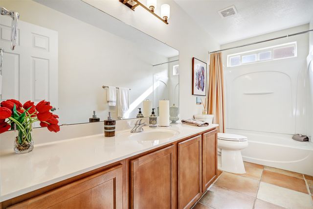 9 Victorio Peak, Santa Fe, NM 87508