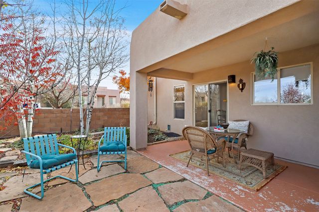 9 Victorio Peak, Santa Fe, NM 87508
