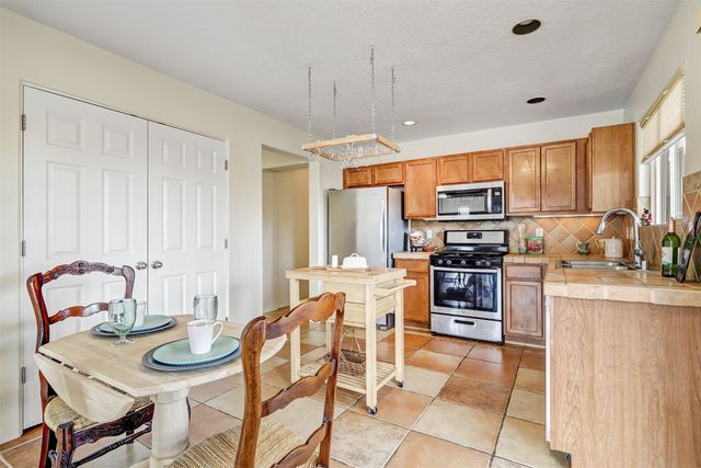9 Victorio Peak, Santa Fe, NM 87508