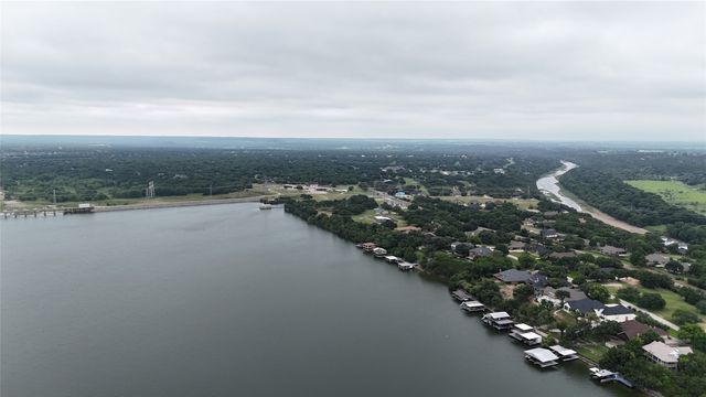 3173 E Landings S, Granbury, TX 76049