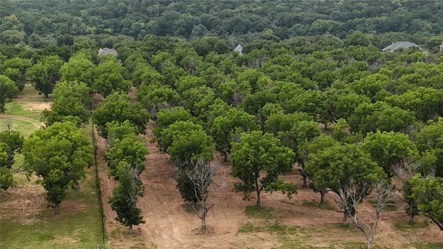 3173 E Landings S, Granbury, TX 76049