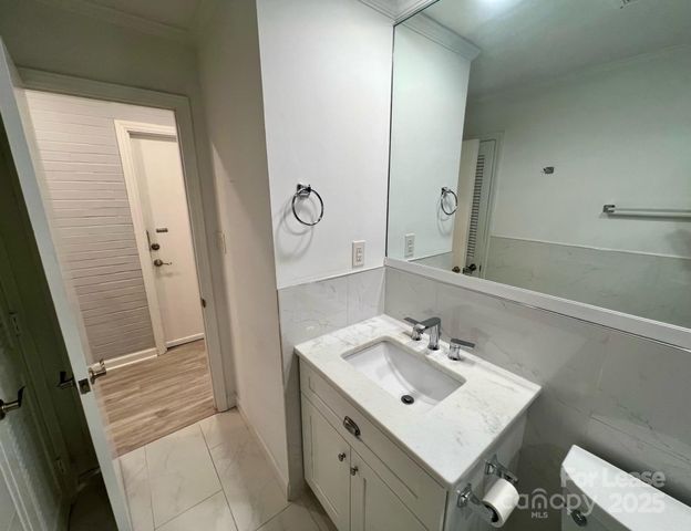 400 Queens Road B4, Charlotte, NC 28207