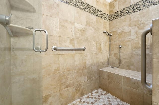 6719 Tralee Court, Fort Wayne, IN 46835