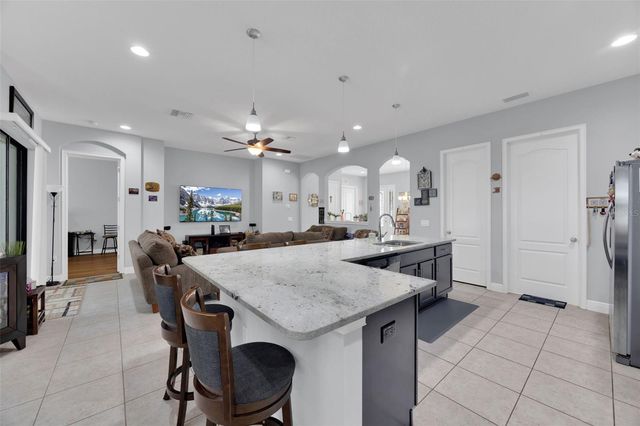 11026 BRAHMAN RANCH CIRCLE, Riverview, FL 33578