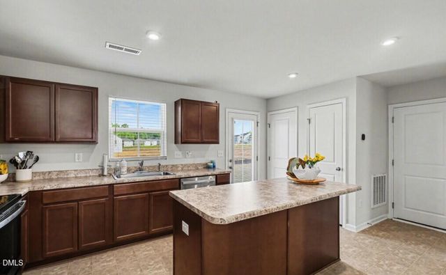 160 Day Song Court, Lillington, NC 27546