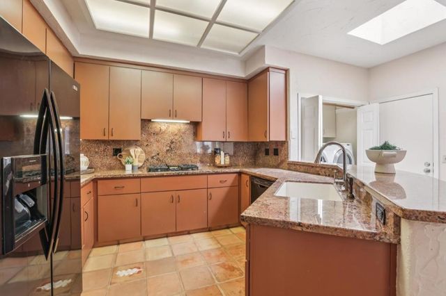 801 Rebecca Privada, Mountain View, CA 94040