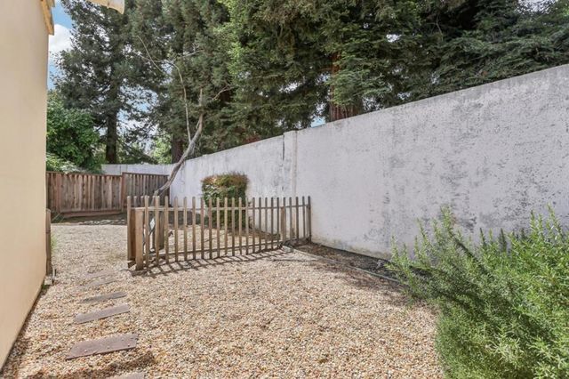 801 Rebecca Privada, Mountain View, CA 94040