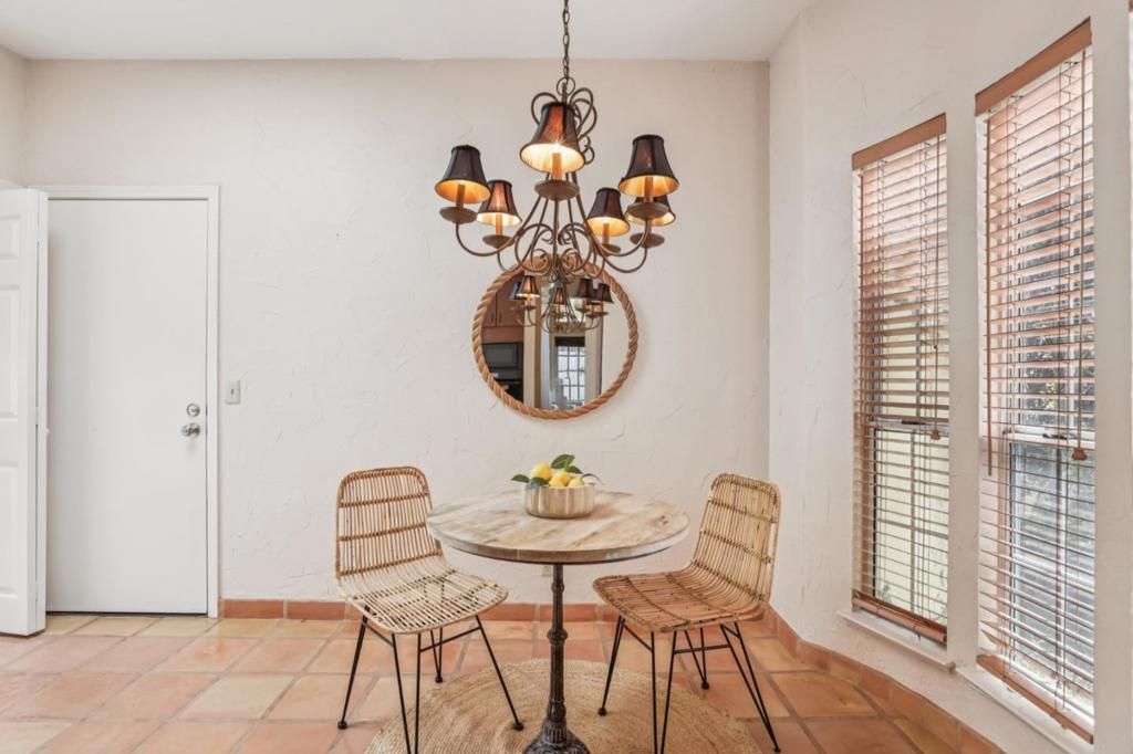 Image 27 of property listing at 801 Rebecca Privada, Mountain View, CA 94040