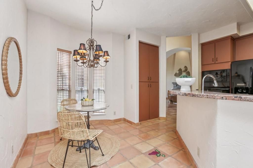 Image 30 of property listing at 801 Rebecca Privada, Mountain View, CA 94040