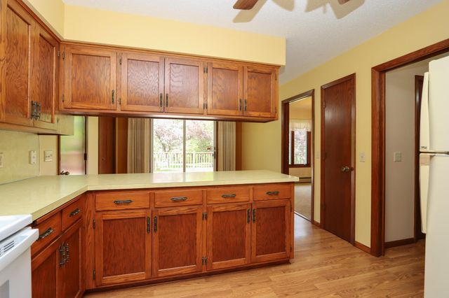 100 Stony Creek Circle, Mankato, MN 56001