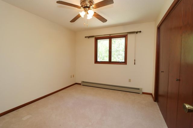 100 Stony Creek Circle, Mankato, MN 56001
