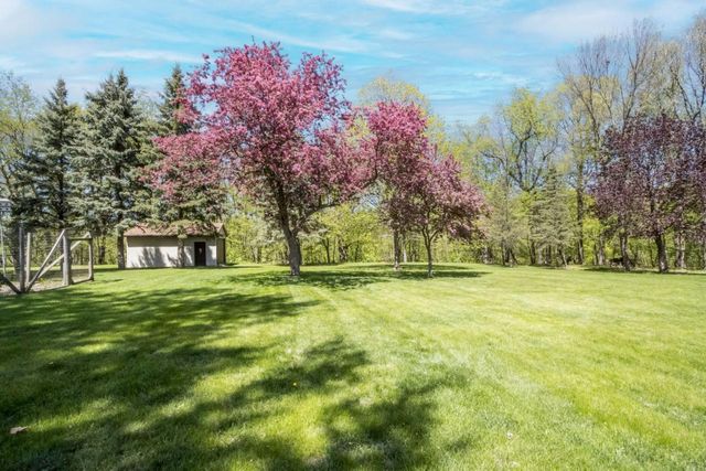 100 Stony Creek Circle, Mankato, MN 56001