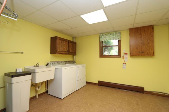 100 Stony Creek Circle, Mankato, MN 56001