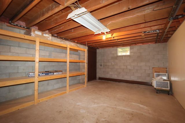 100 Stony Creek Circle, Mankato, MN 56001