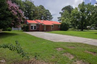 887 Seventy First School Road, Fayetteville, NC 28314