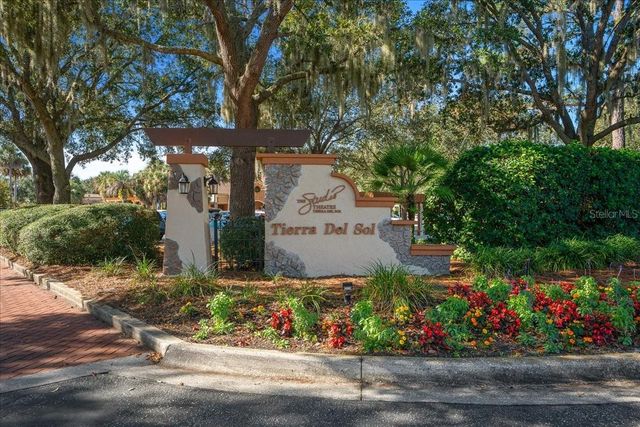 2052 PALO ALTO AVENUE, The Villages, FL 32159