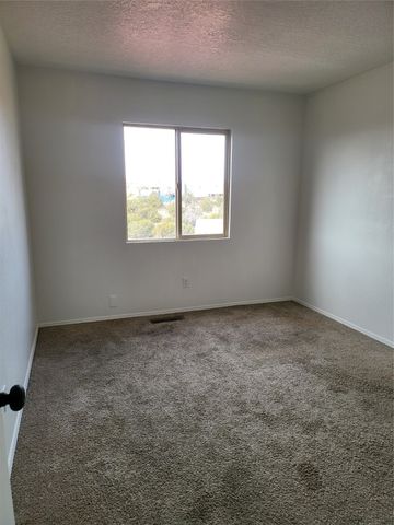 6085 Monte Verde, Santa Fe, NM 87507