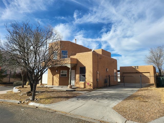 6085 Monte Verde, Santa Fe, NM 87507