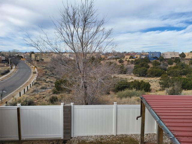 6085 Monte Verde, Santa Fe, NM 87507