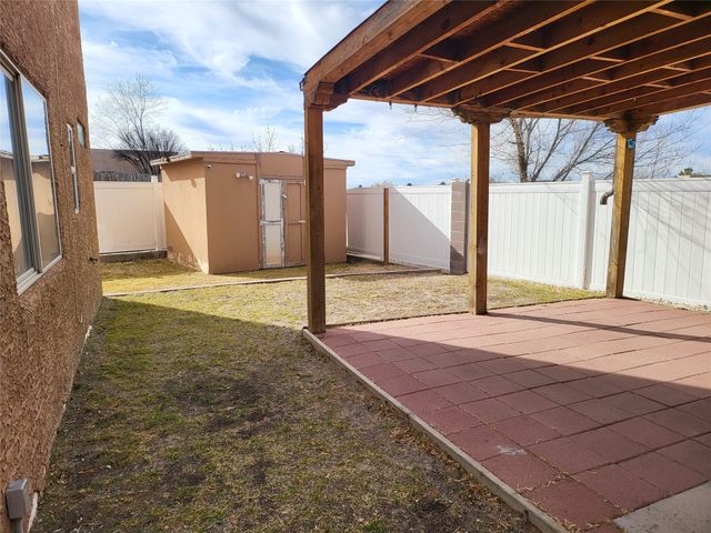 6085 Monte Verde, Santa Fe, NM 87507