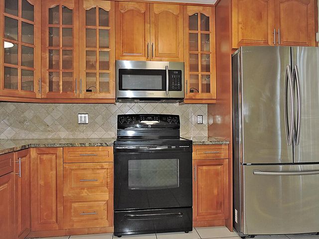 5040 Society Place E E, West Palm Beach, FL 33415