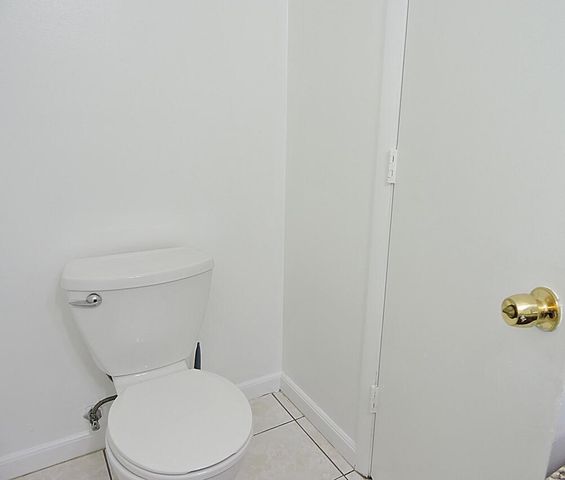 5040 Society Place E E, West Palm Beach, FL 33415