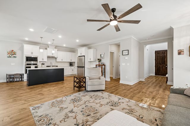 612 Conifer Dr, Spring Hill, TN 37174