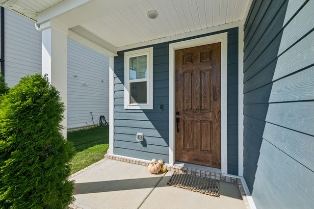 612 Conifer Dr, Spring Hill, TN 37174