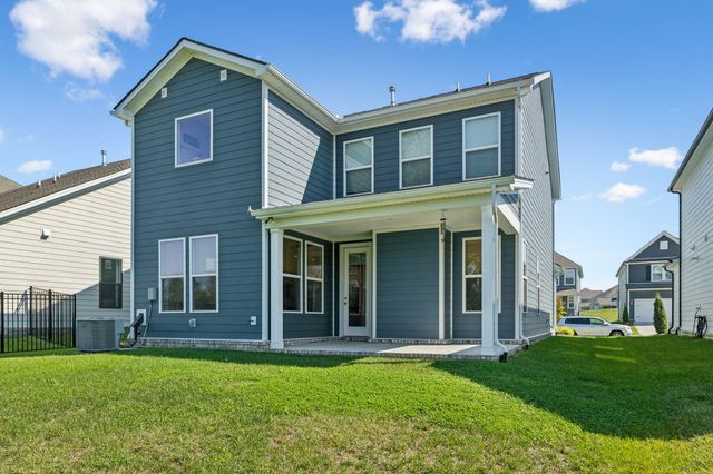 612 Conifer Dr, Spring Hill, TN 37174