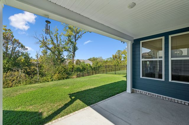 612 Conifer Dr, Spring Hill, TN 37174