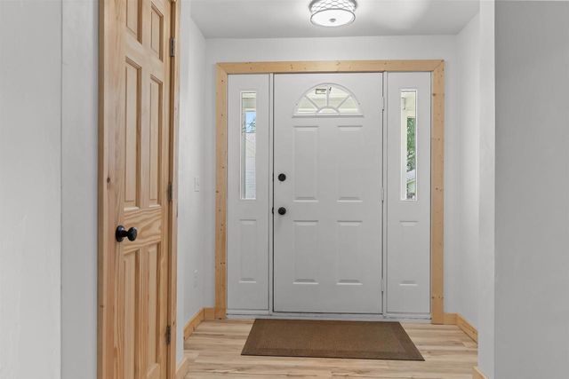 23 W NEVADA AVENUE, Oshkosh, WI 54901