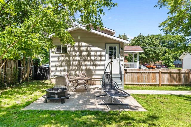 23 W NEVADA AVENUE, Oshkosh, WI 54901