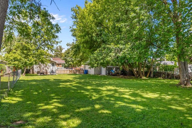 23 W NEVADA AVENUE, Oshkosh, WI 54901
