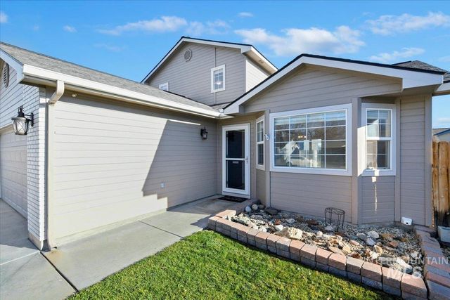 1510 S Ada St, Nampa, ID 83687