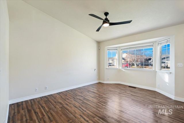 1510 S Ada St, Nampa, ID 83687