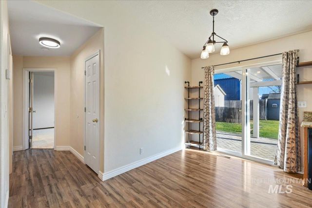 1510 S Ada St, Nampa, ID 83687